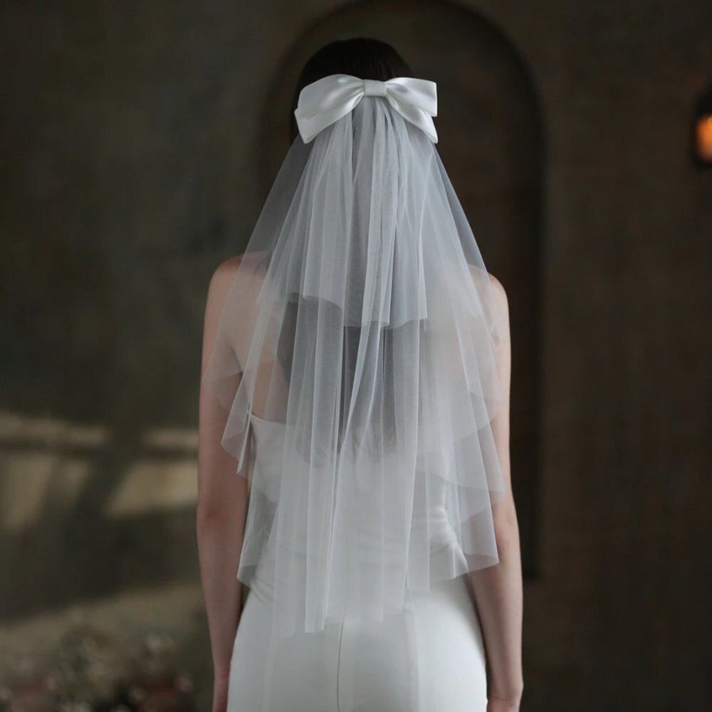 Wedding veil white bridal bride elegant large bow medium elbow length new